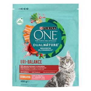 PURINA One Dual Nature Sterilized s lososem a brusinkami - 2 x 650 g