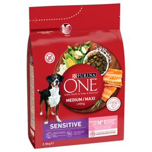 PURINA ONE Medium/Maxi Sensitive s lososem - výhodné balení: 2 x 2,5 kg