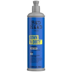 Bed Head TIGI Down&apos;N&apos;Dirty LightWeight Conditioner - hydratační kondicionér, 400 ml