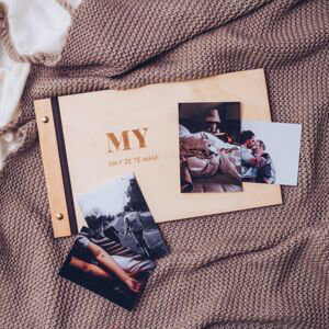 dřevěné fotoalbum MY: FORMÁT FOTOALBA na šířku, POČET LISTŮ 40, FORMÁT FOTOALBA čtverec, POČET LISTŮ 25 s prokladovými listy, BARVA LISTŮ bílá
