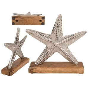 Kovová hvězdice (StarFish) stříbrné barvy na dřevěném podstavci