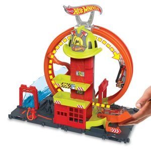 MATTEL HW CITY SUPER HASIČSKÁ STANICE SE SMYČKOU