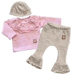 Baby Nellys Pletená soupravička s volánkem Heart, 3D, kabátek, kalhoty a čepička, růžová/béžová - 74 (6-9m)