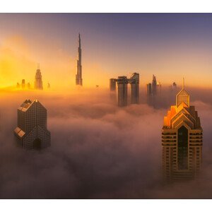 Umělecká fotografie Dubai foggy sunrise in the city A738873, Joana Duenas, (40 x 35 cm)