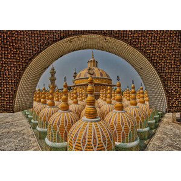 Umělecká fotografie 201 Dome Mosque, Azim Khan Ronnie, (40 x 26.7 cm)