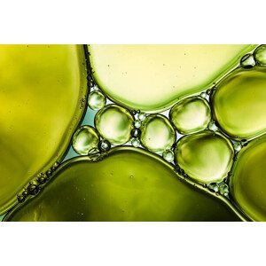 Umělecká fotografie Oil & Water - Abstract Background Green Macro, ThomasVogel, (40 x 26.7 cm)