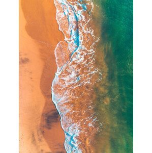 Umělecká fotografie Ocean waves breaking on white sand, CHUNYIP WONG, (30 x 40 cm)