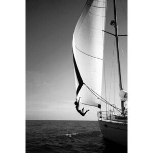 Umělecká fotografie Woman jumping from a yacht into the ocean., Mint Images, (26.7 x 40 cm)