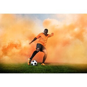 Umělecká fotografie football player in orange smoke, Henrik Sorensen, (40 x 26.7 cm)