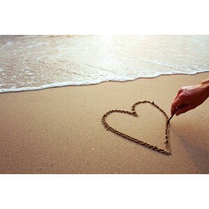 Umělecká fotografie heart on the beach, anyaberkut, (40 x 26.7 cm)