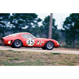 Fotografie Larry Perkins driving a Ferrari 250GTO, 1966, (40 x 26.7 cm)