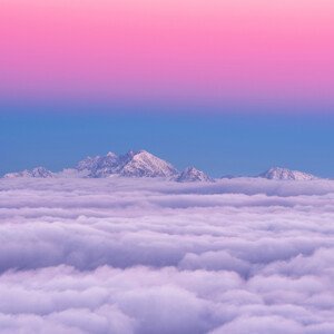 Umělecká fotografie Pink in the sky, Ales Krivec, (40 x 40 cm)