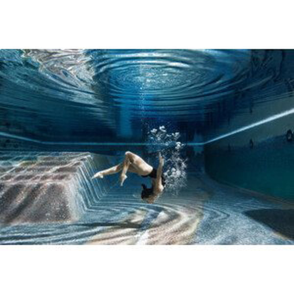 Umělecká fotografie Swimming Inside, Guido Fu?, (40 x 26.7 cm)