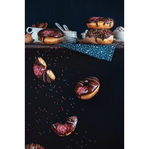 Umělecká fotografie Donuts from the top shelf, Dina Belenko, (26.7 x 40 cm)